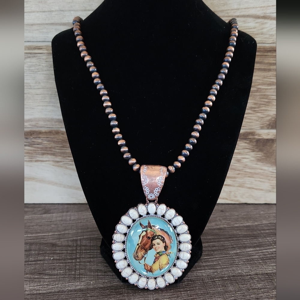 Dale Evans round necklace